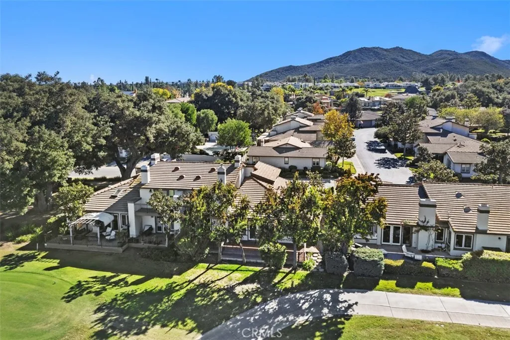 38285 Oaktree, Murrieta, California 92562 home-pic-6