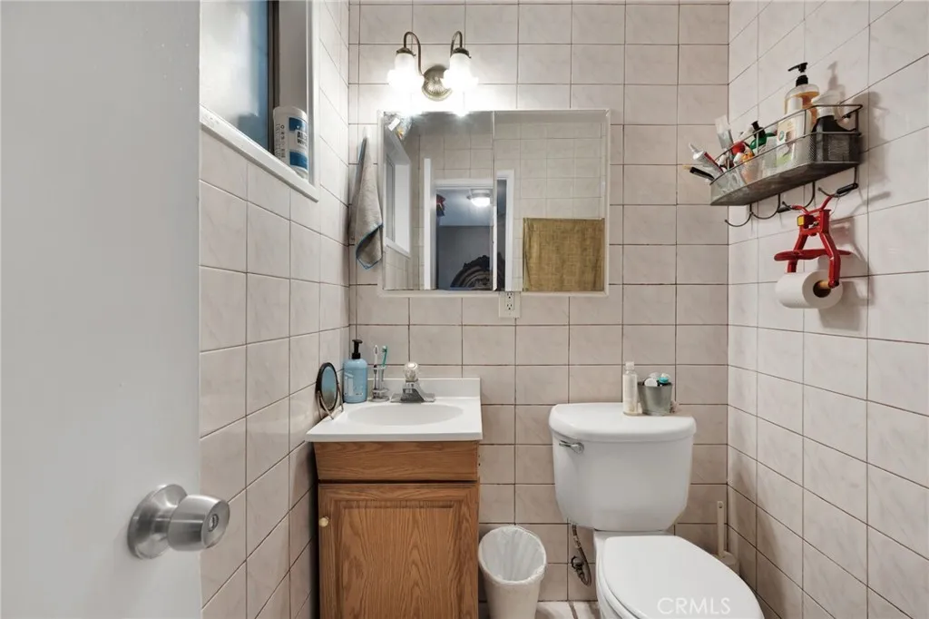 401 Dixford, La Puente, California 91744 home-pic-27