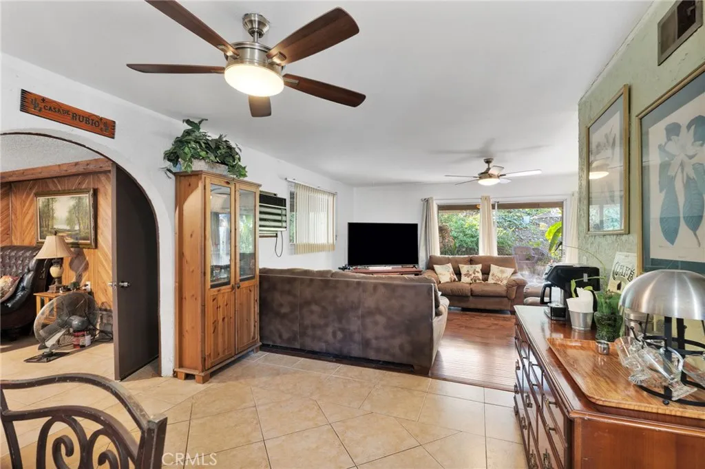 401 Dixford, La Puente, California 91744 home-pic-6