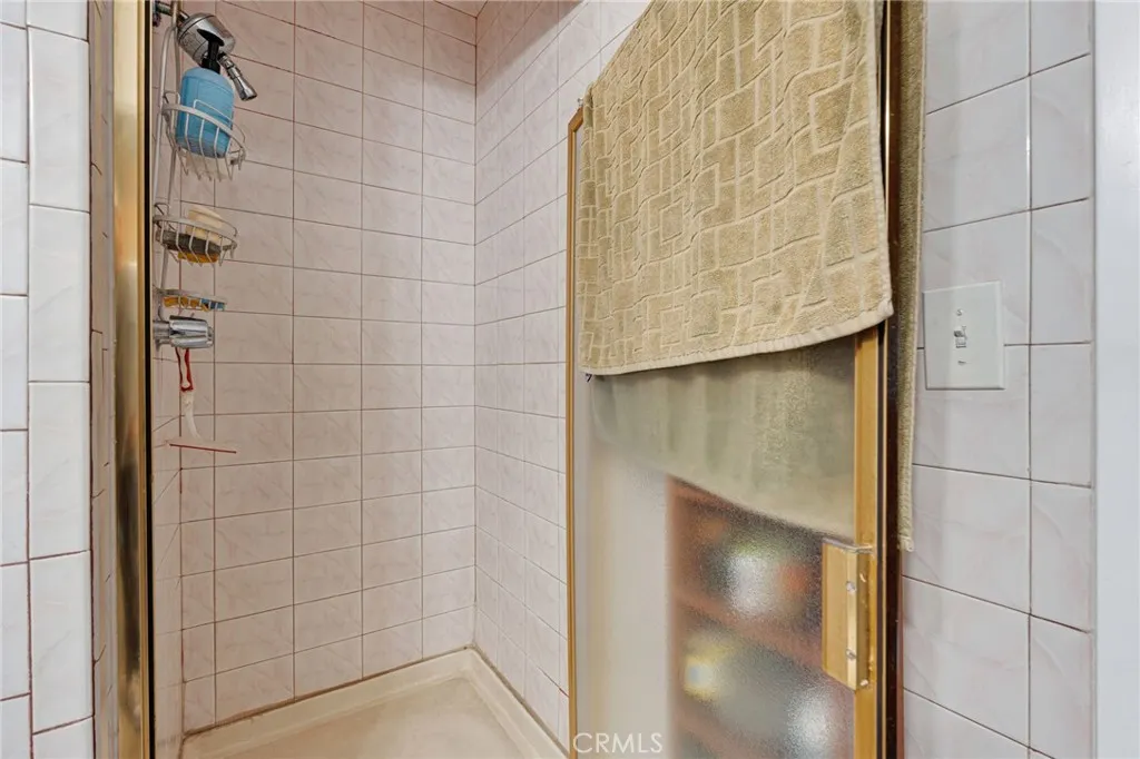 401 Dixford, La Puente, California 91744 home-pic-28