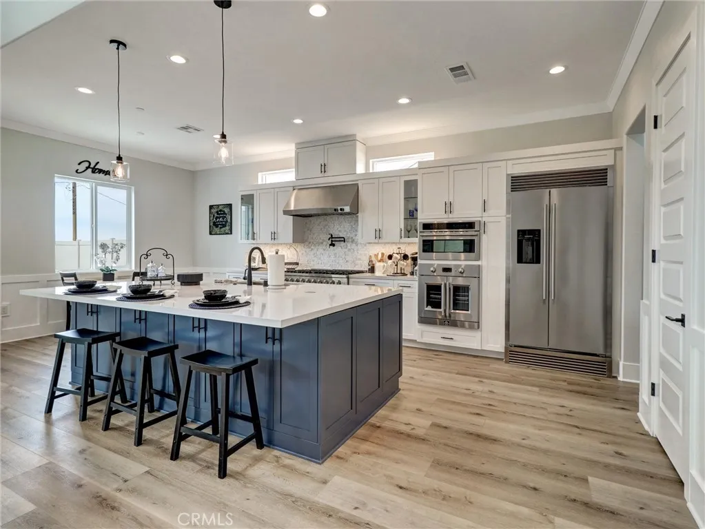 35876 Wildwood Crest Drive, Yucaipa, California 92399 home-pic-2