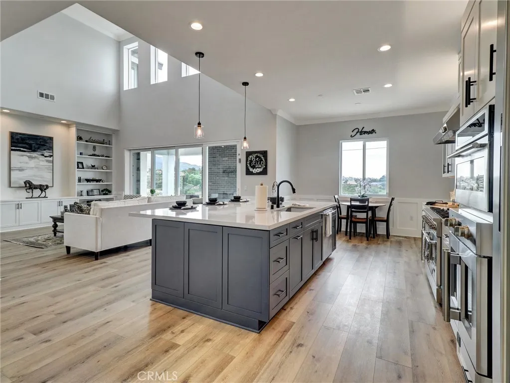 35872 Wildwood Crest Drive, Yucaipa, California 92399 home-pic-4