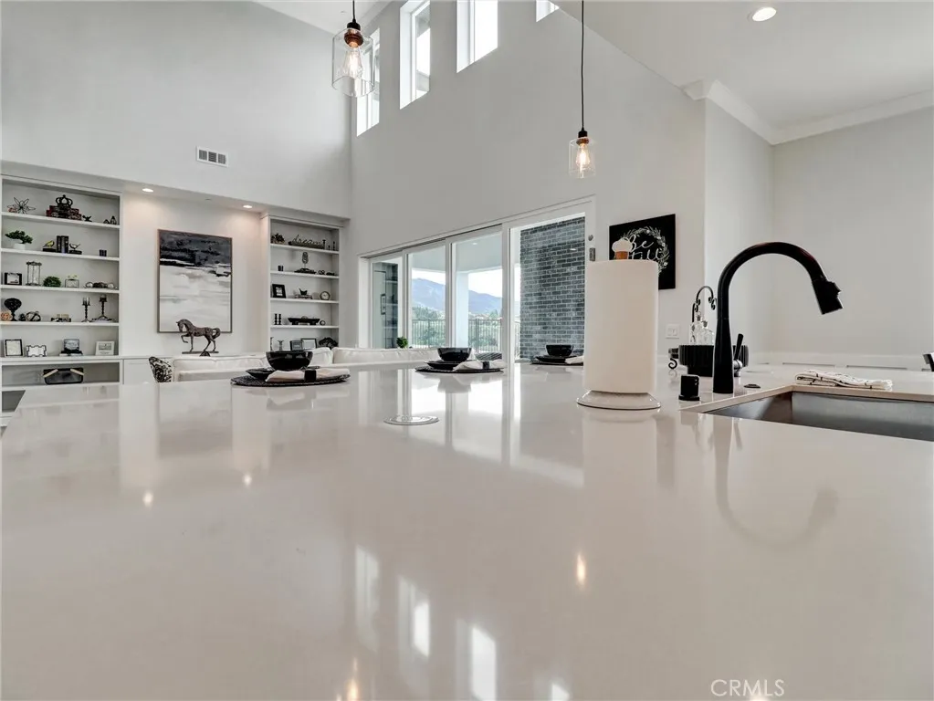 35872 Wildwood Crest Drive, Yucaipa, California 92399 home-pic-7