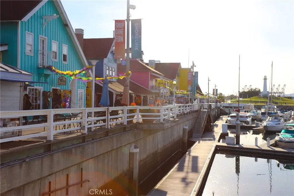 1109 E 1st, Long Beach, California 90802 home-pic-19