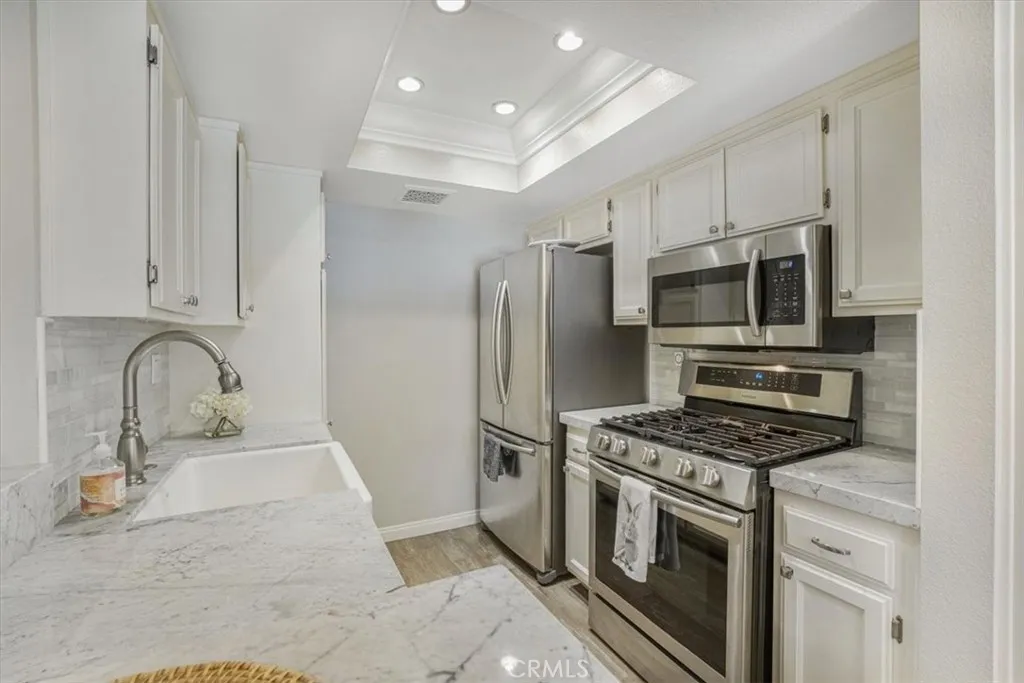 4201 Las Virgenes Road 115, Calabasas, California 91302 home-pic-4