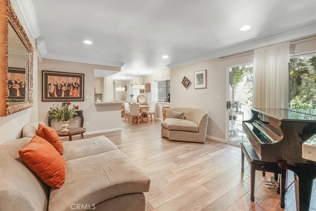 4201 Las Virgenes Road 115, Calabasas, California 91302 home-pic-2