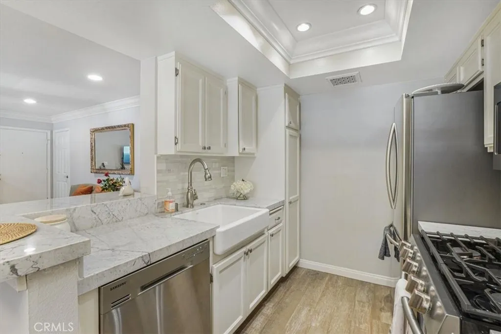 4201 Las Virgenes Road 115, Calabasas, California 91302 home-pic-14