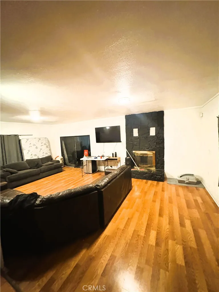 1616 W Palmer, Compton, California 90220 home-pic-5