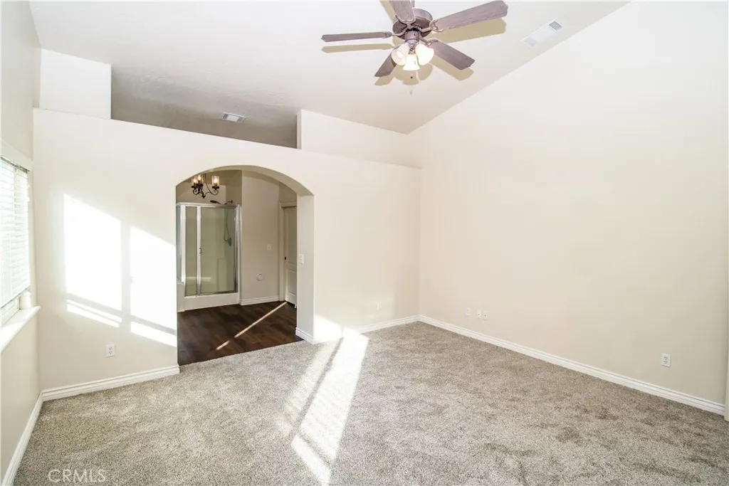 17772 Pebble Beach, Victorville, California 92395 home-pic-11