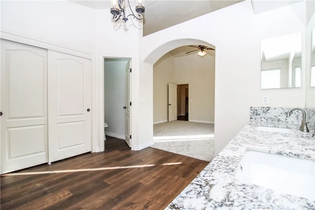 17772 Pebble Beach, Victorville, California 92395 home-pic-13
