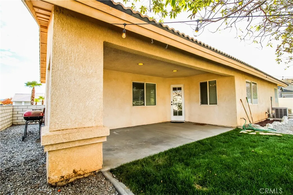 17772 Pebble Beach, Victorville, California 92395 home-pic-18