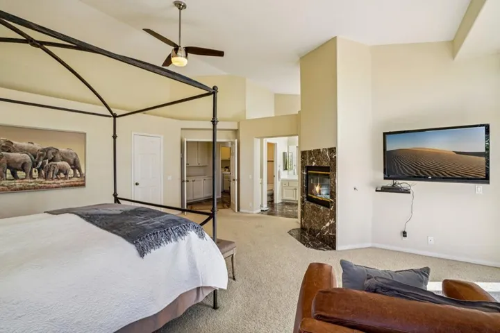 39-web-or-mls-Four Paths Ln-S2711-041