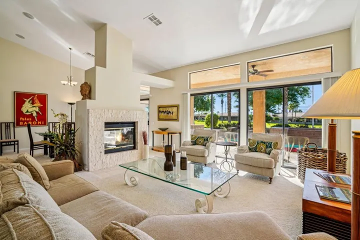 11-web-or-mls-Four Paths Ln-S2711-012