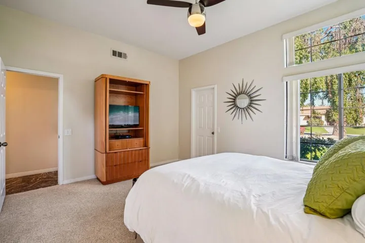 31-web-or-mls-Four Paths Ln-S2711-033