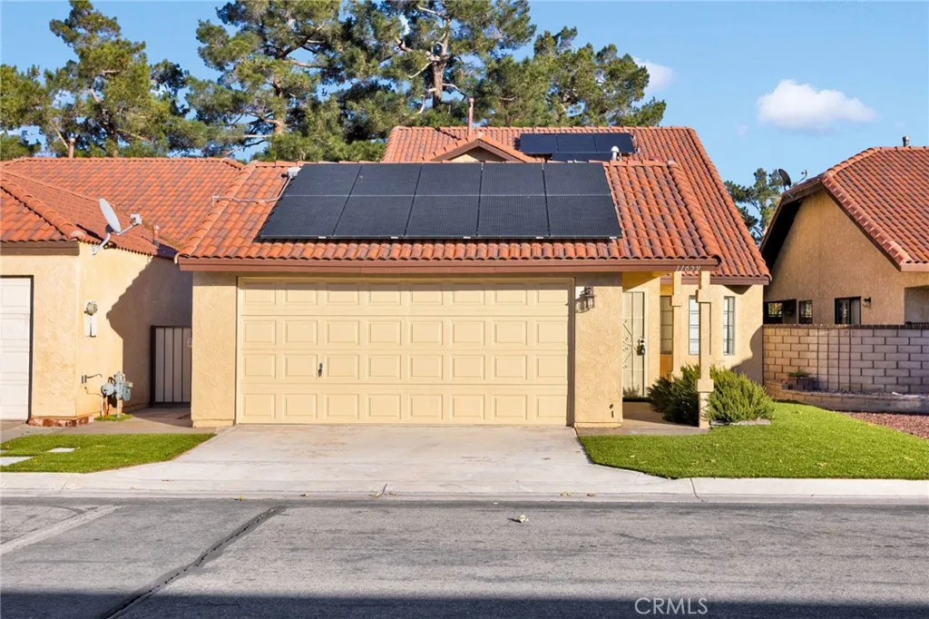 11659 Pepper Lane, Apple Valley, California 92308 home-pic-0