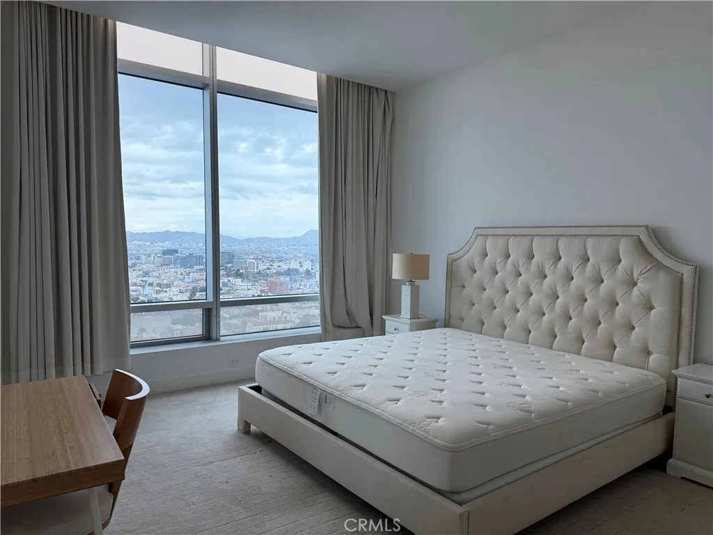 900 W Olympic Boulevard 41f, Los Angeles, California 90015 home-pic-19