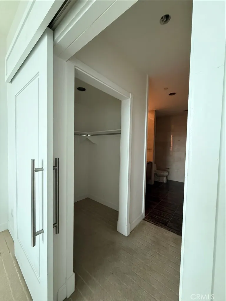 900 W Olympic Boulevard 41f, Los Angeles, California 90015 home-pic-11