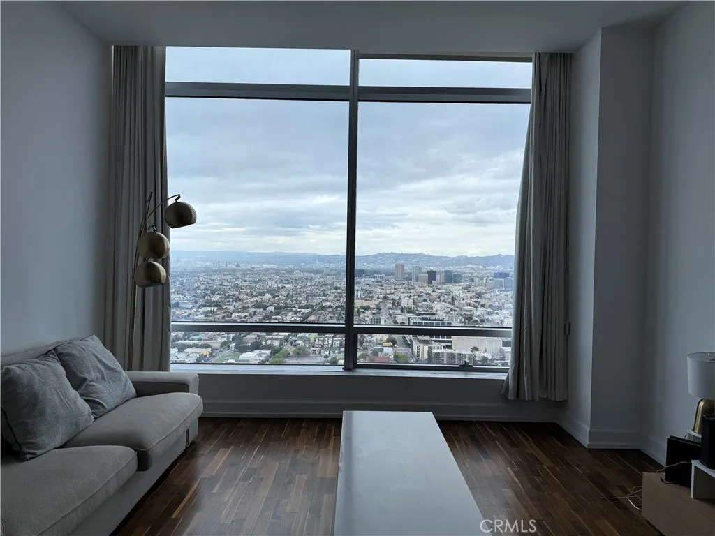 900 W Olympic Boulevard 41f, Los Angeles, California 90015 home-pic-21