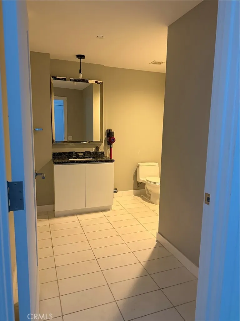 900 W Olympic Boulevard 41f, Los Angeles, California 90015 home-pic-8