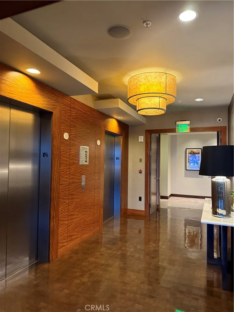 900 W Olympic Boulevard 41f, Los Angeles, California 90015 home-pic-4