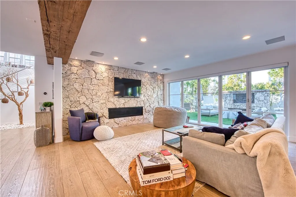 17 Palazzo, Newport Beach, California 92660 home-pic-10