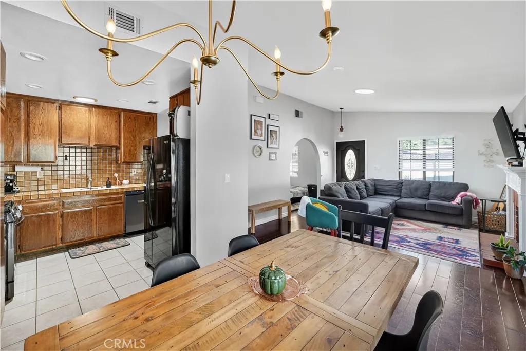 25784 Covala Court, Valencia, California 91355 home-pic-8