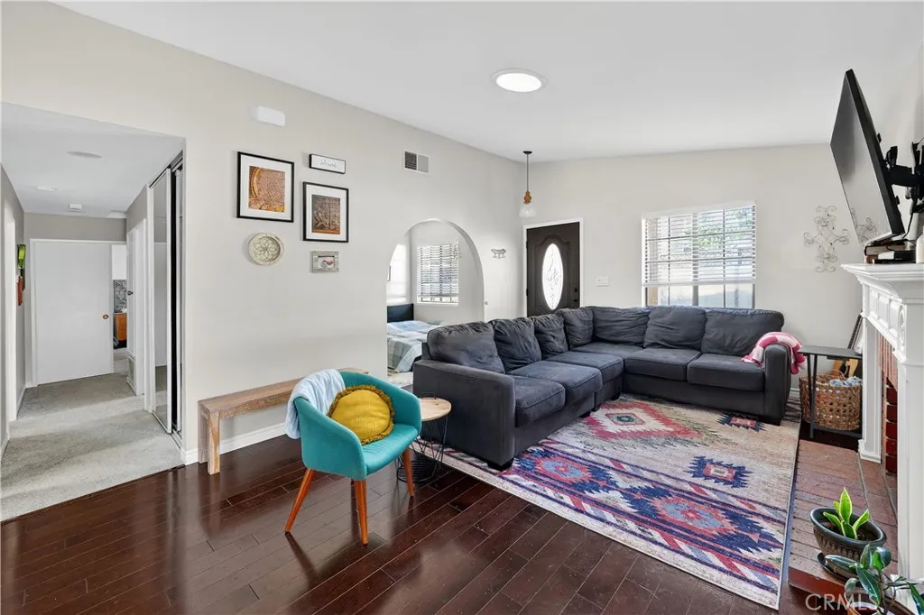 25784 Covala Court, Valencia, California 91355 home-pic-7