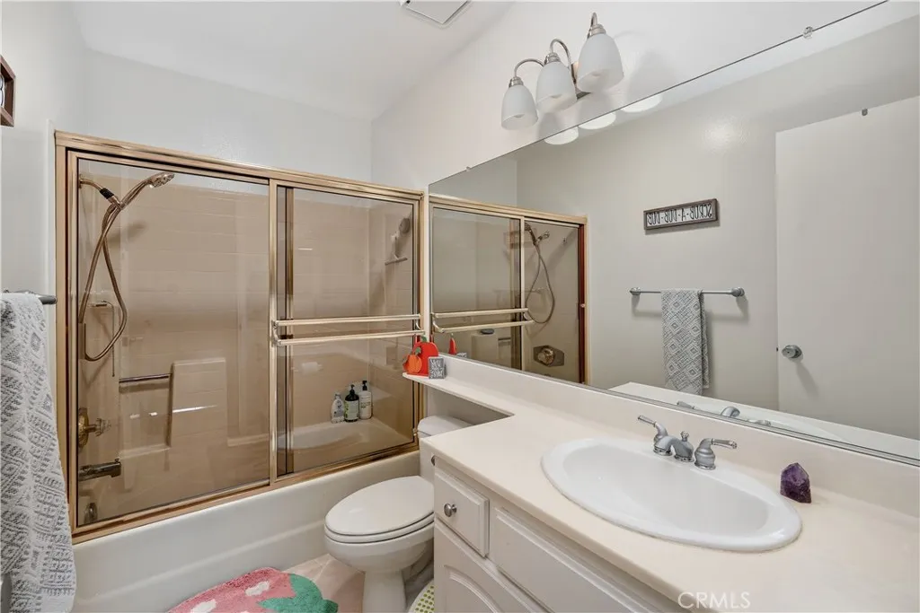 25784 Covala Court, Valencia, California 91355 home-pic-17