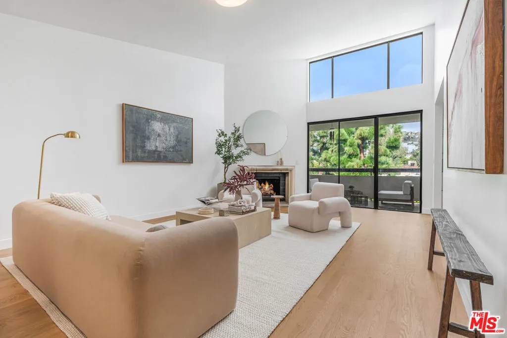 8380 Waring Avenue 308, West Hollywood, California 90069 home-pic-9