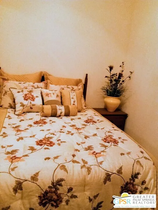 68381 Panorama Drive, Desert Hot Springs, California 92240 home-pic-3