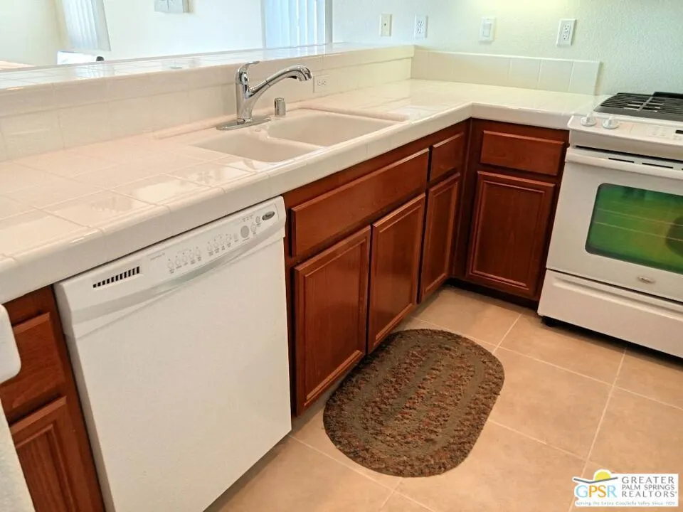 68381 Panorama Drive, Desert Hot Springs, California 92240 home-pic-16