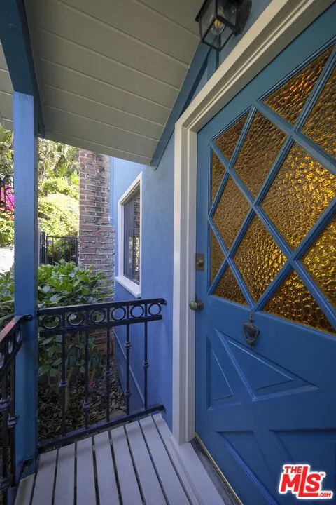 8944 Wonderland Avenue, Los Angeles, California 90046 home-pic-50