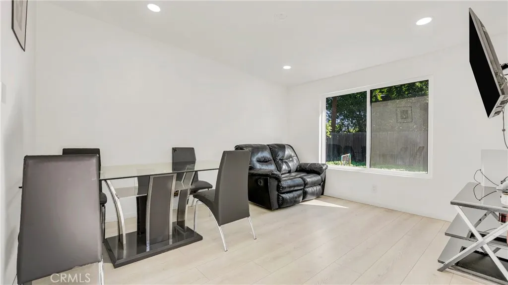 11200 Amestoy, Granada Hills, California 91344 home-pic-24