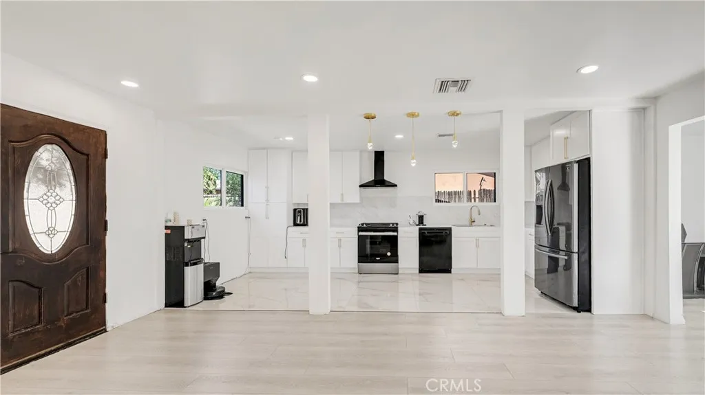 11200 Amestoy, Granada Hills, California 91344 home-pic-12