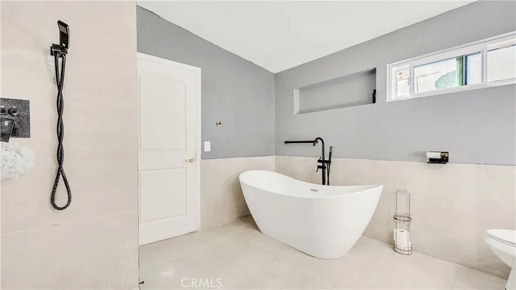 11200 Amestoy, Granada Hills, California 91344 home-pic-32