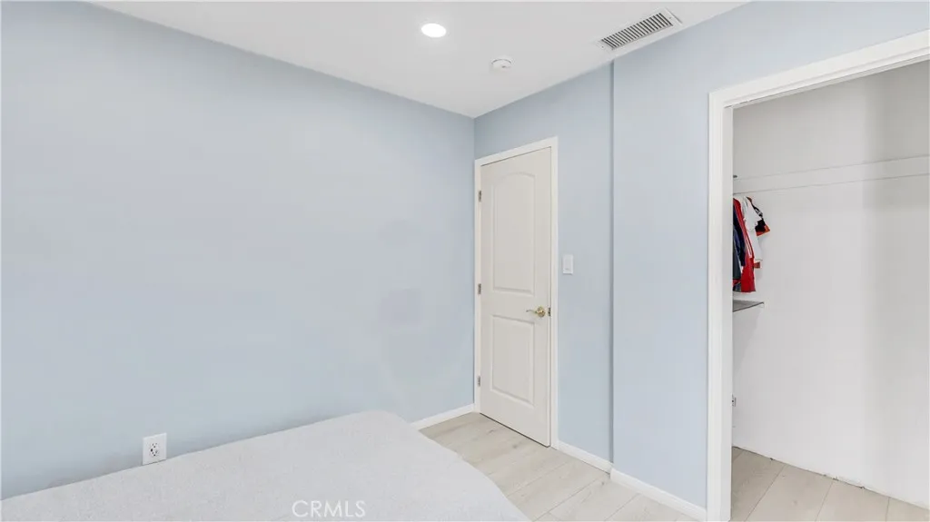 11200 Amestoy, Granada Hills, California 91344 home-pic-45