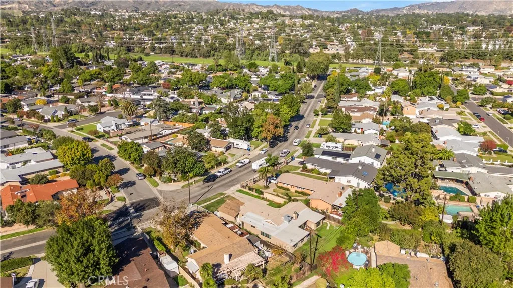 11200 Amestoy, Granada Hills, California 91344 home-pic-4