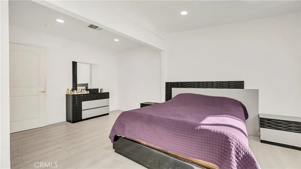 11200 Amestoy, Granada Hills, California 91344 home-pic-33