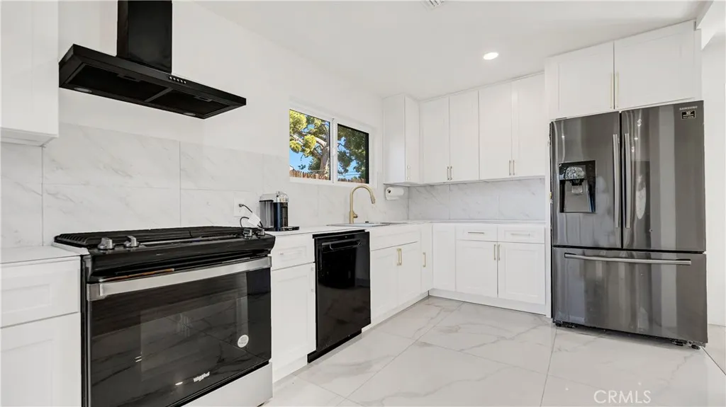 11200 Amestoy, Granada Hills, California 91344 home-pic-17
