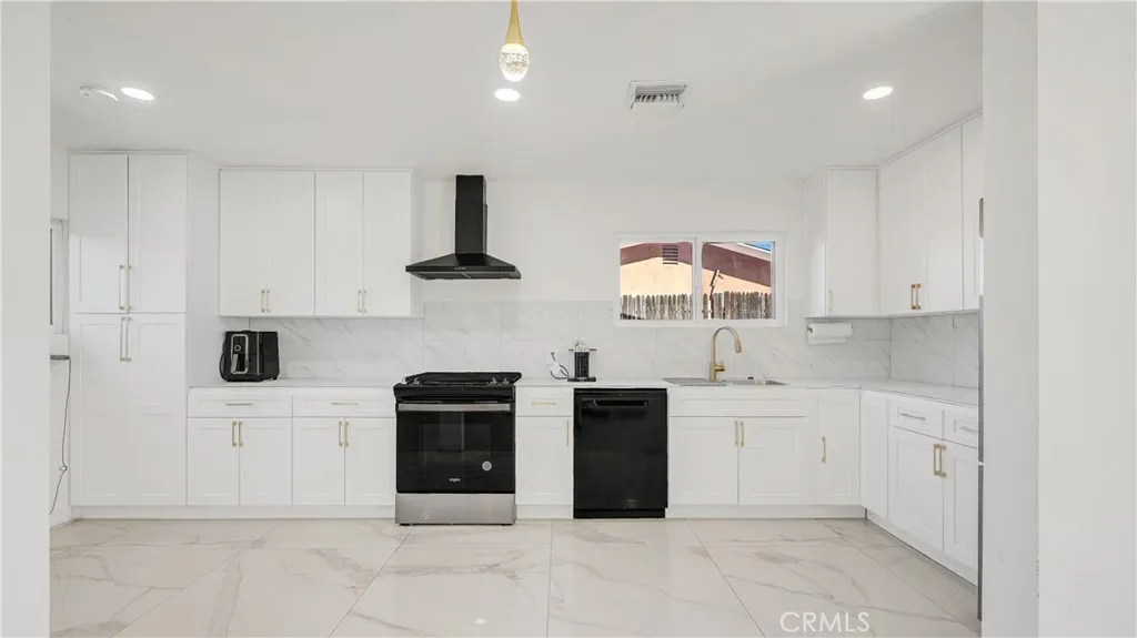 11200 Amestoy, Granada Hills, California 91344 home-pic-13