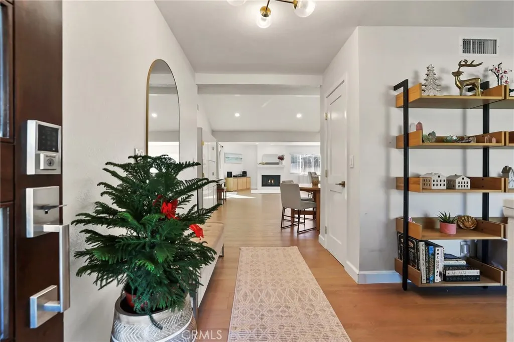1216 N Richard Street, Orange, California 92869 home-pic-3