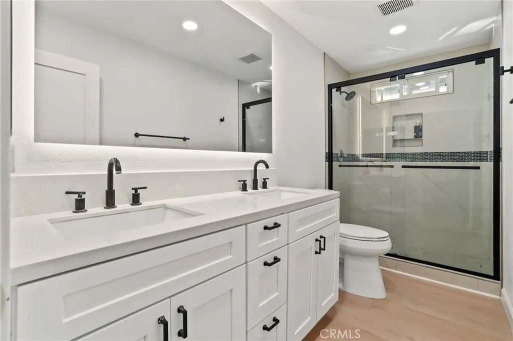 1216 N Richard Street, Orange, California 92869 home-pic-28
