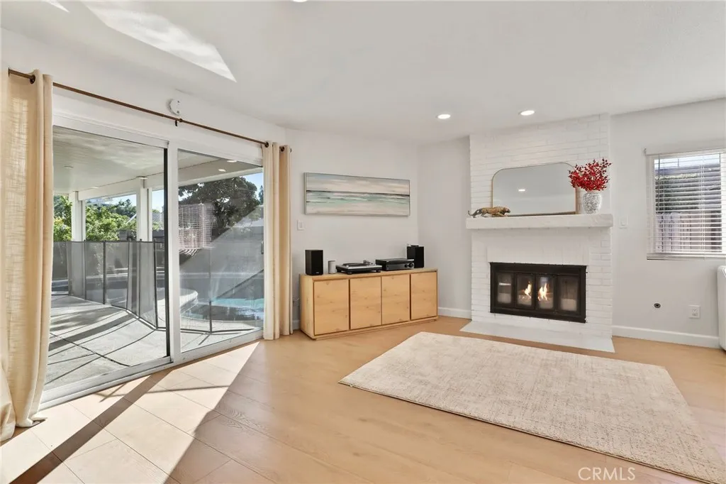 1216 N Richard Street, Orange, California 92869 home-pic-16