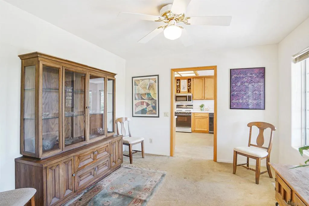995 Laky Ln, Ramona, California 92065 home-pic-21