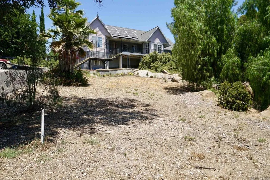 995 Laky Ln, Ramona, California 92065 home-pic-39