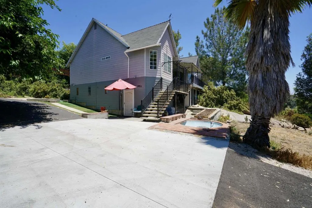 995 Laky Ln, Ramona, California 92065 home-pic-41