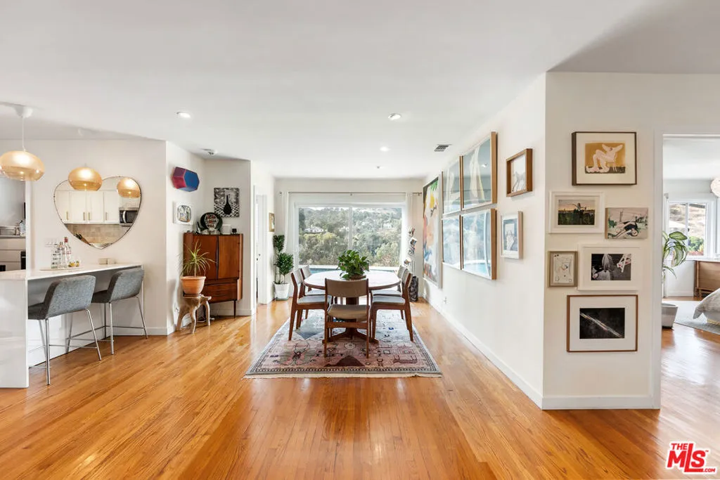 2316 Laurelmont Place, Los Angeles, California 90046 home-pic-8