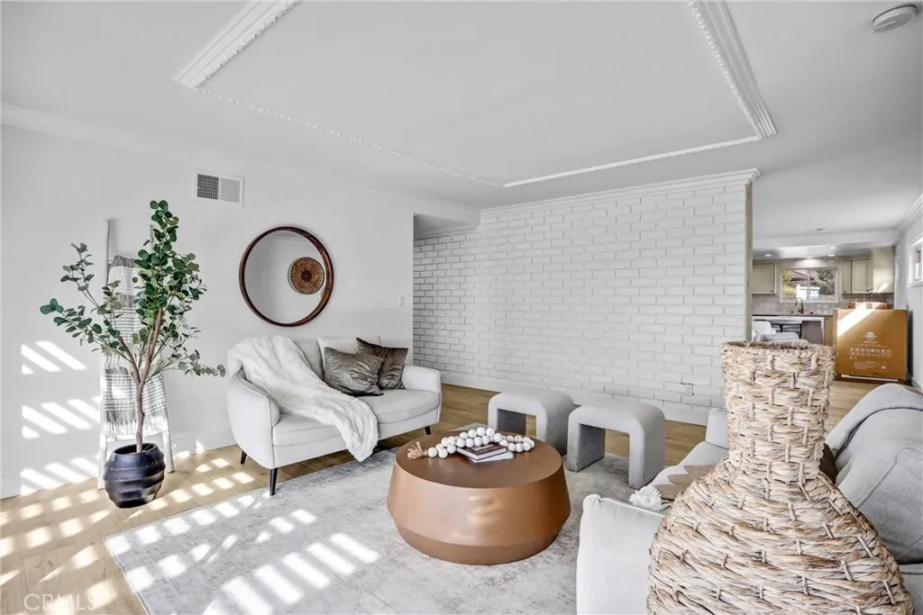 872 Huron, Claremont, California 91711 home-pic-0