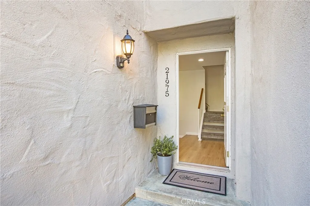21975 Lakeland, Lake Forest, California 92630 home-pic-5
