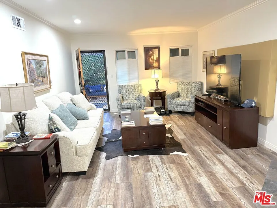 gallery-image 5